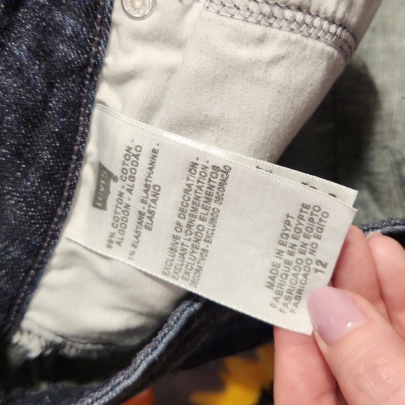 Levis 545 Low Boot Cut jean - Picture 5 of 5